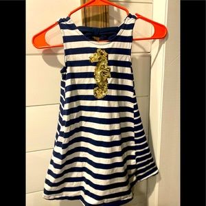 Girl sz 5 Tommy Bahama navy and white w/ seahorse